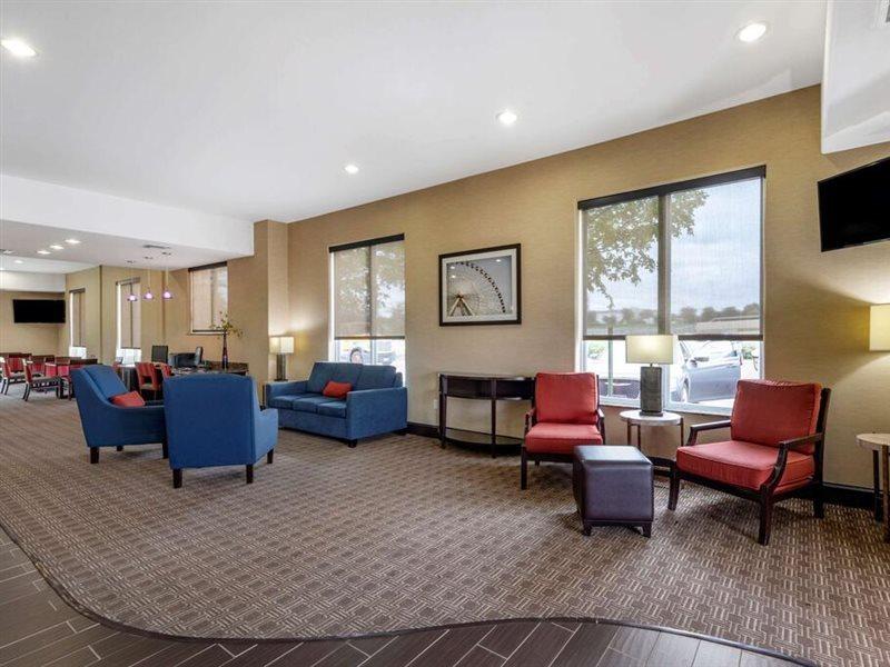 Comfort Suites West Dallas-Cockrell Hill Exteriör bild