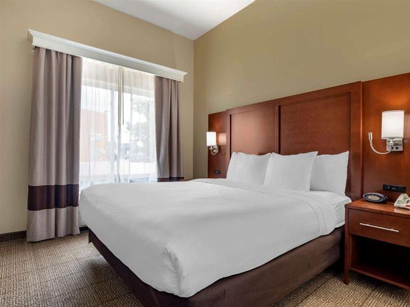 Comfort Suites West Dallas-Cockrell Hill Exteriör bild