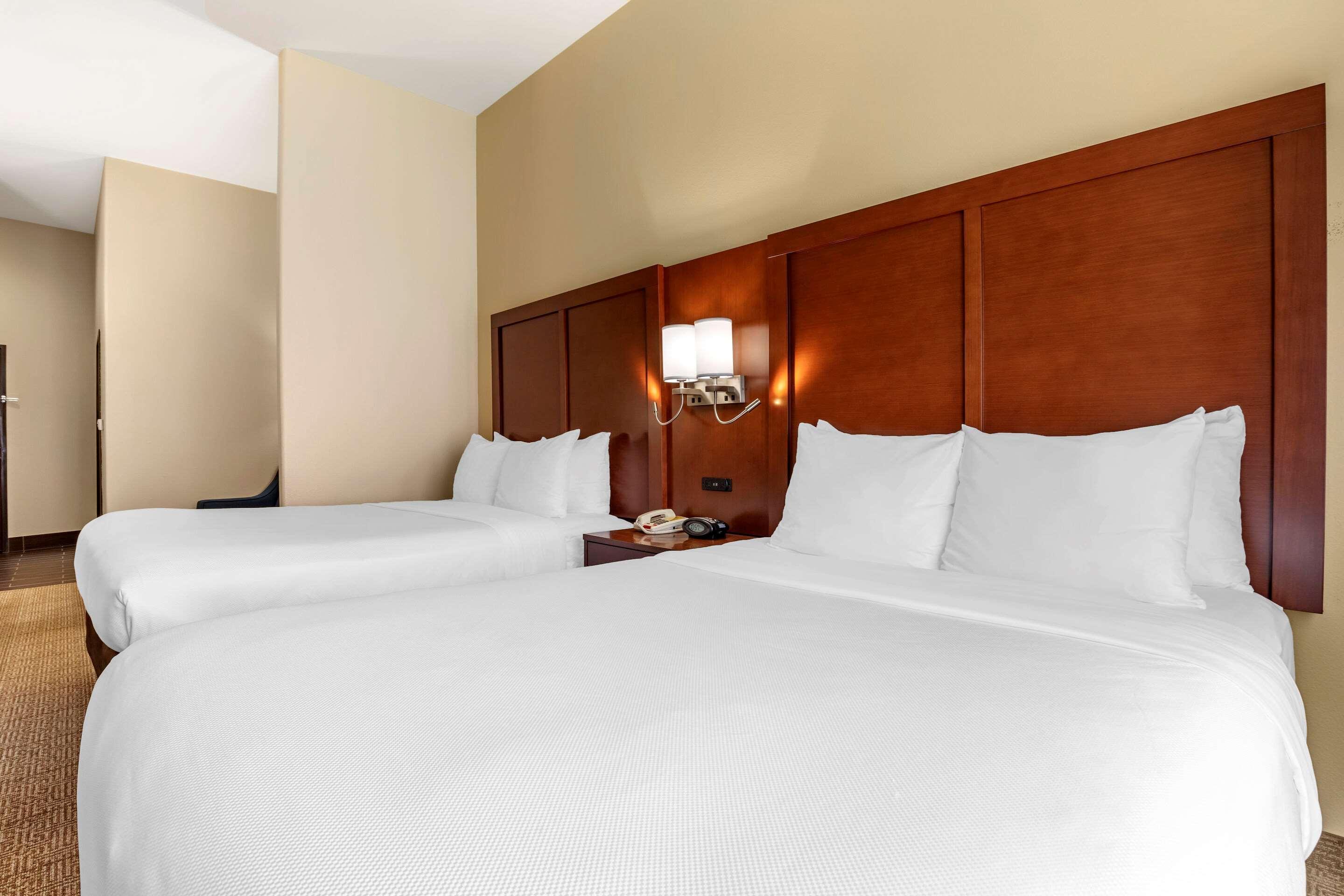 Comfort Suites West Dallas-Cockrell Hill Exteriör bild