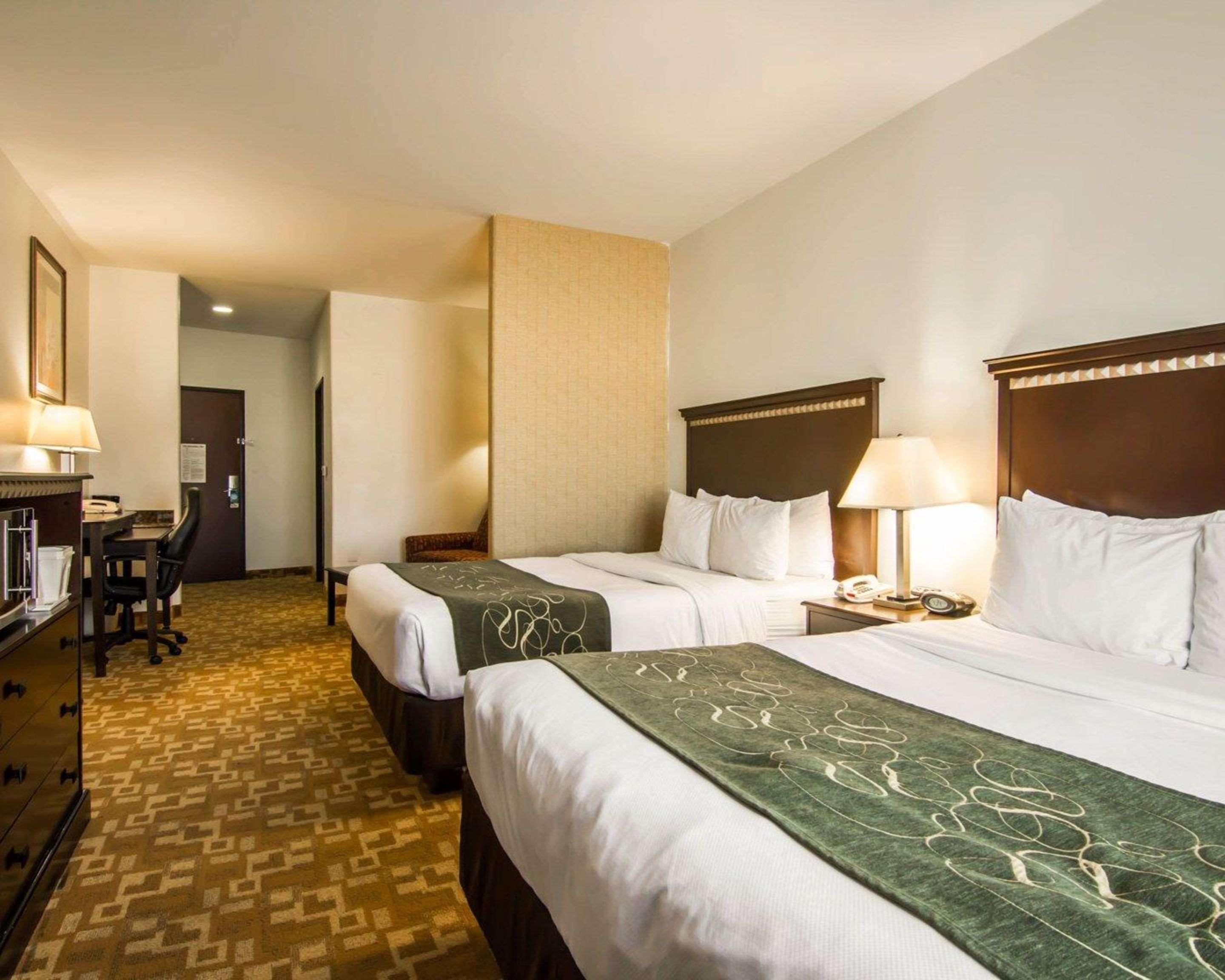 Comfort Suites West Dallas-Cockrell Hill Exteriör bild