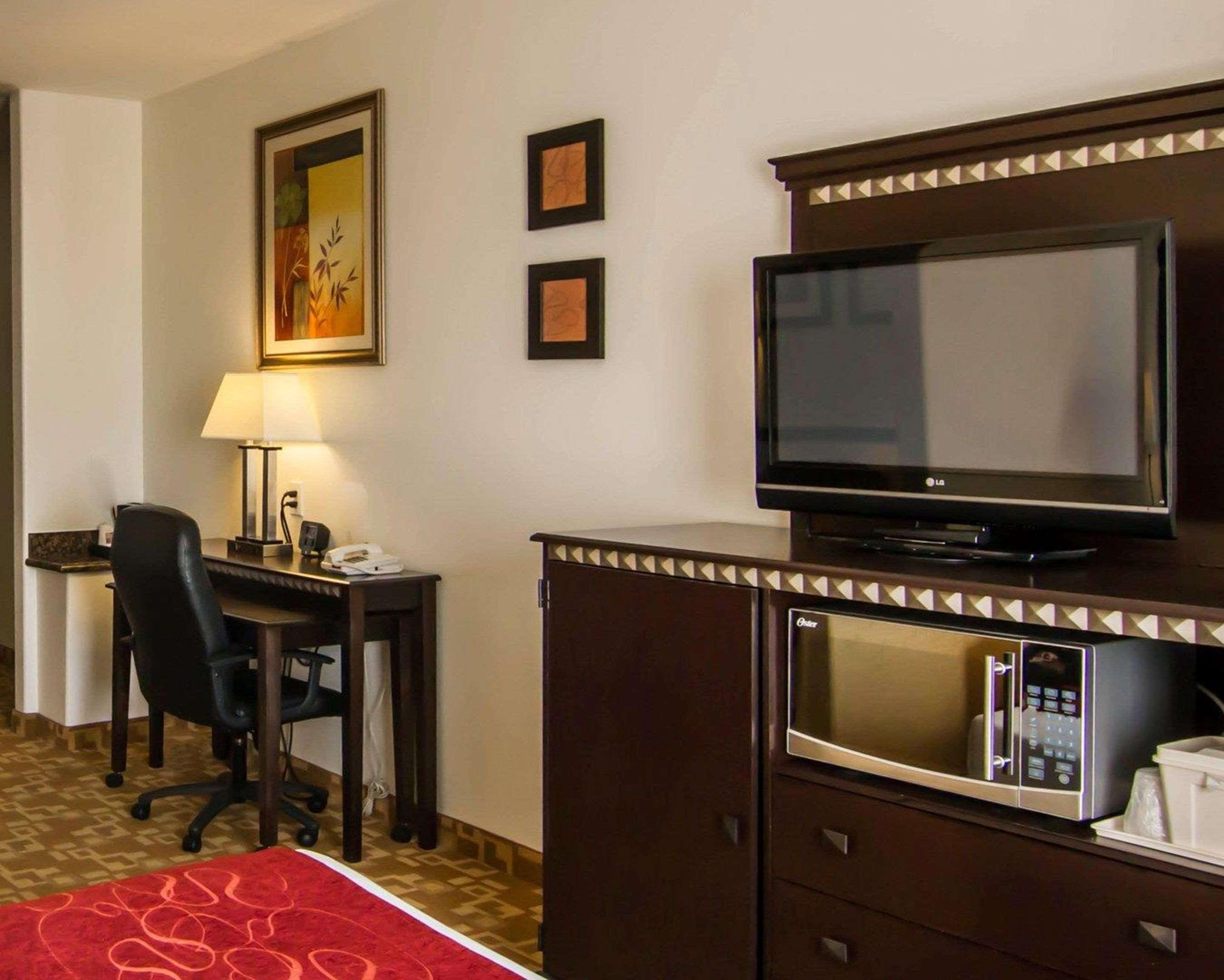 Comfort Suites West Dallas-Cockrell Hill Exteriör bild