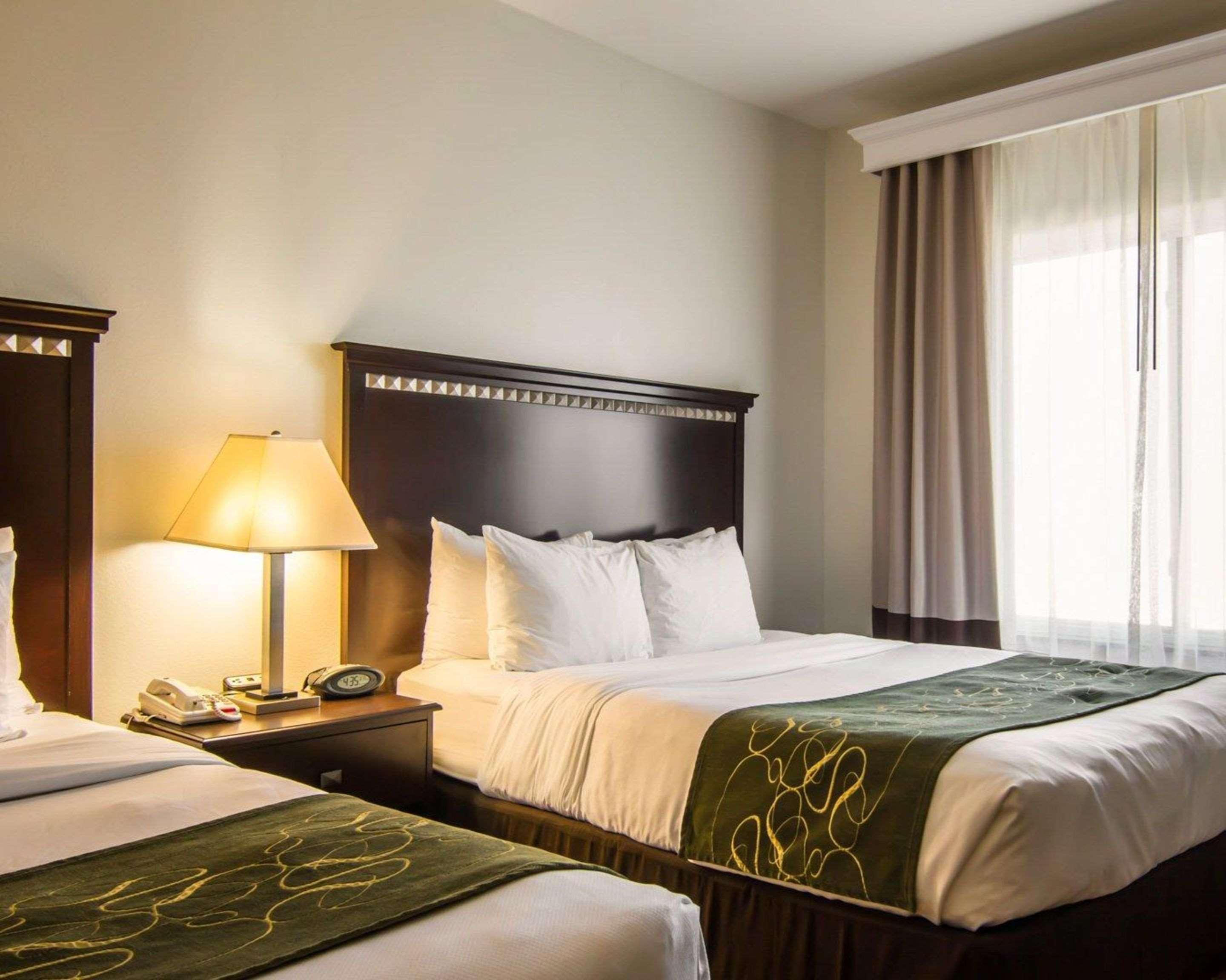 Comfort Suites West Dallas-Cockrell Hill Exteriör bild