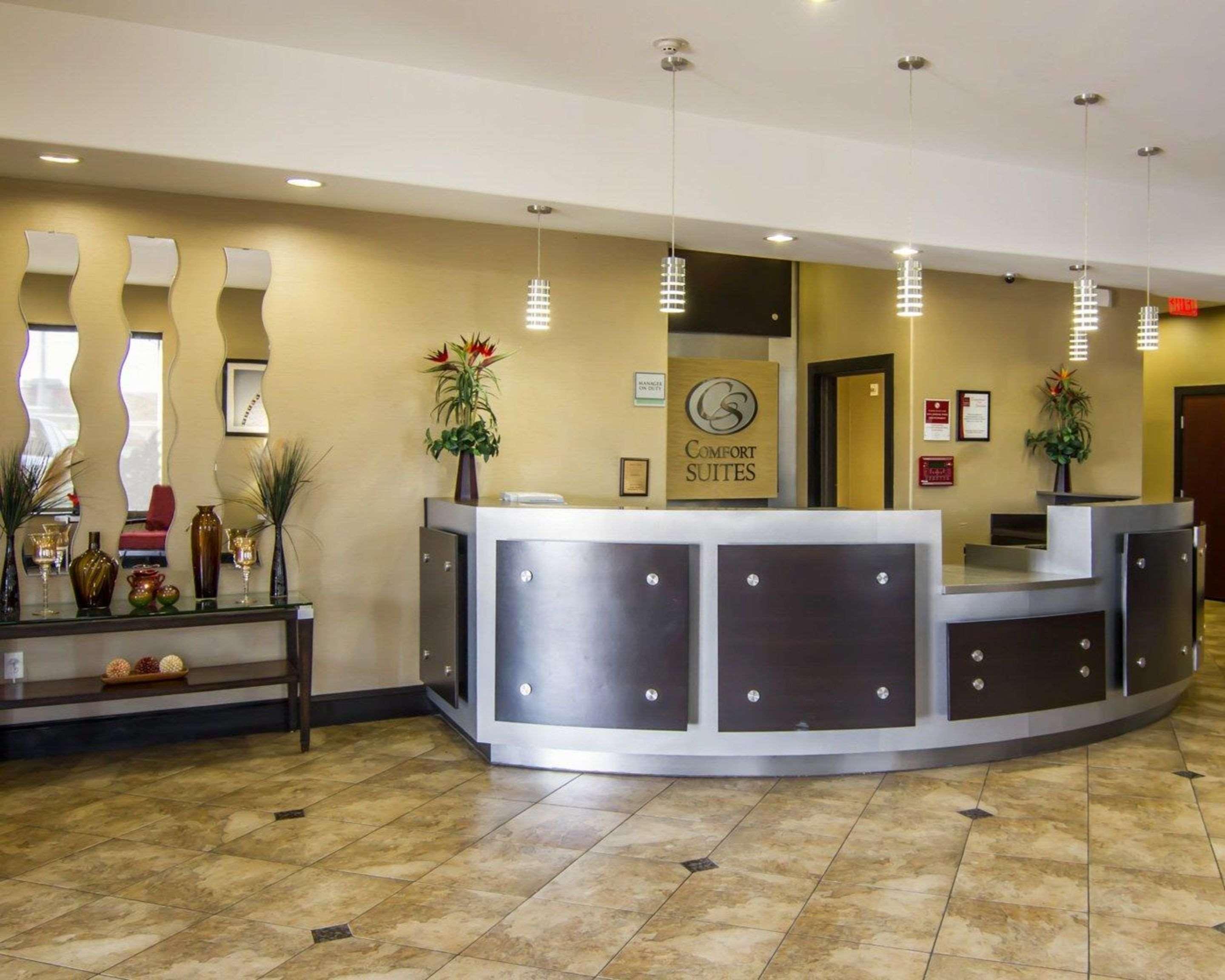 Comfort Suites West Dallas-Cockrell Hill Exteriör bild