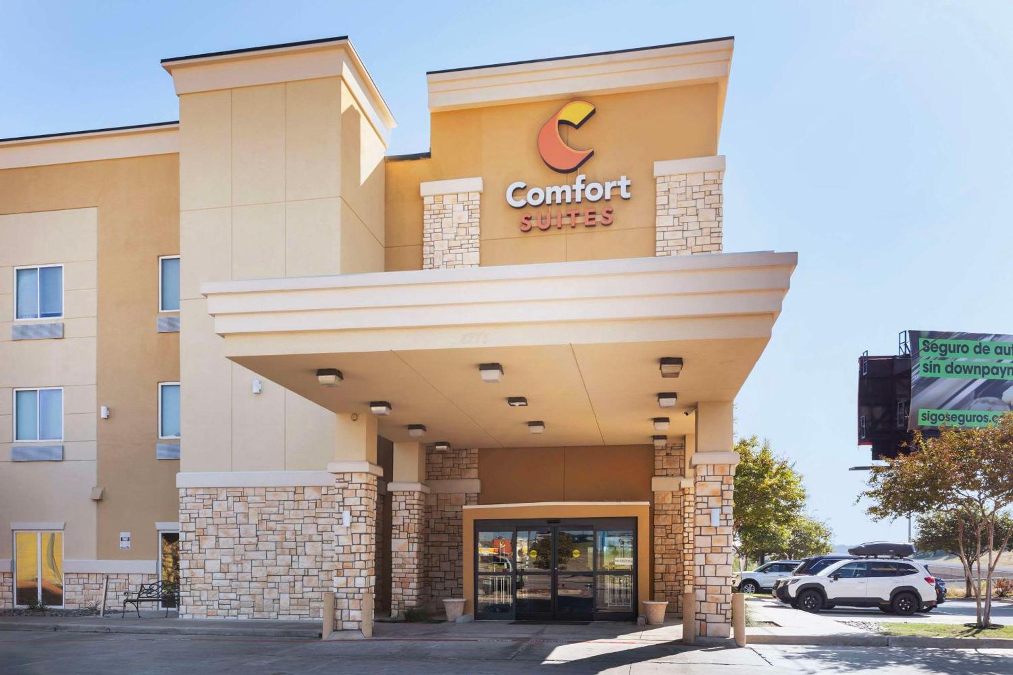 Comfort Suites West Dallas-Cockrell Hill Exteriör bild